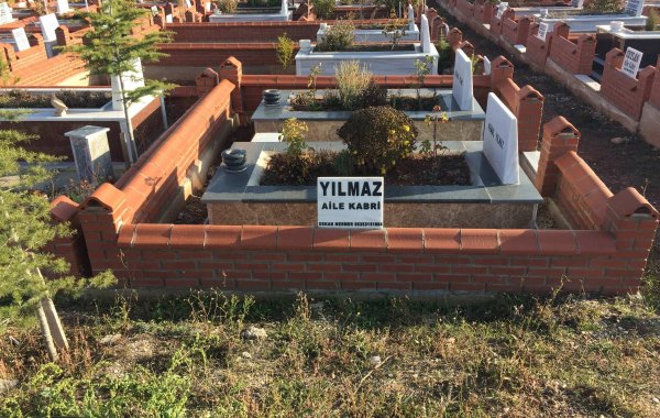 Eskişehir Aile Kabri Duvarı Yapımı